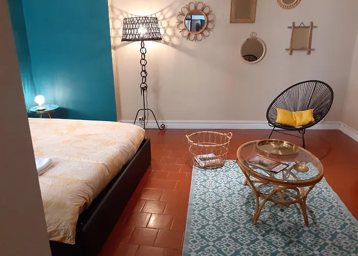 Le 13 Apartment Nîmes